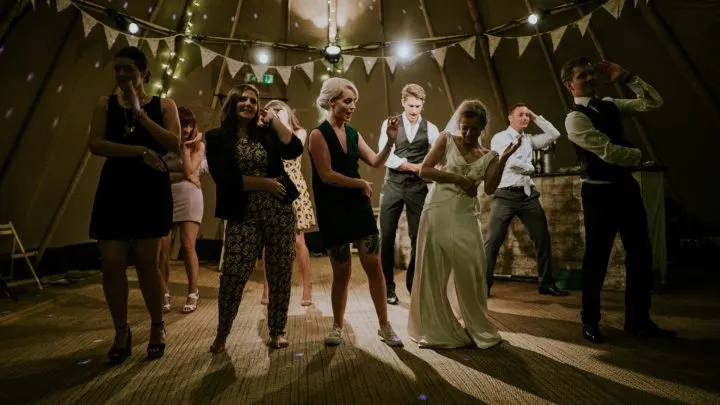 Hochzeitsspiele: So Wird Deine Hochzeitsfeier Unvergesslich!