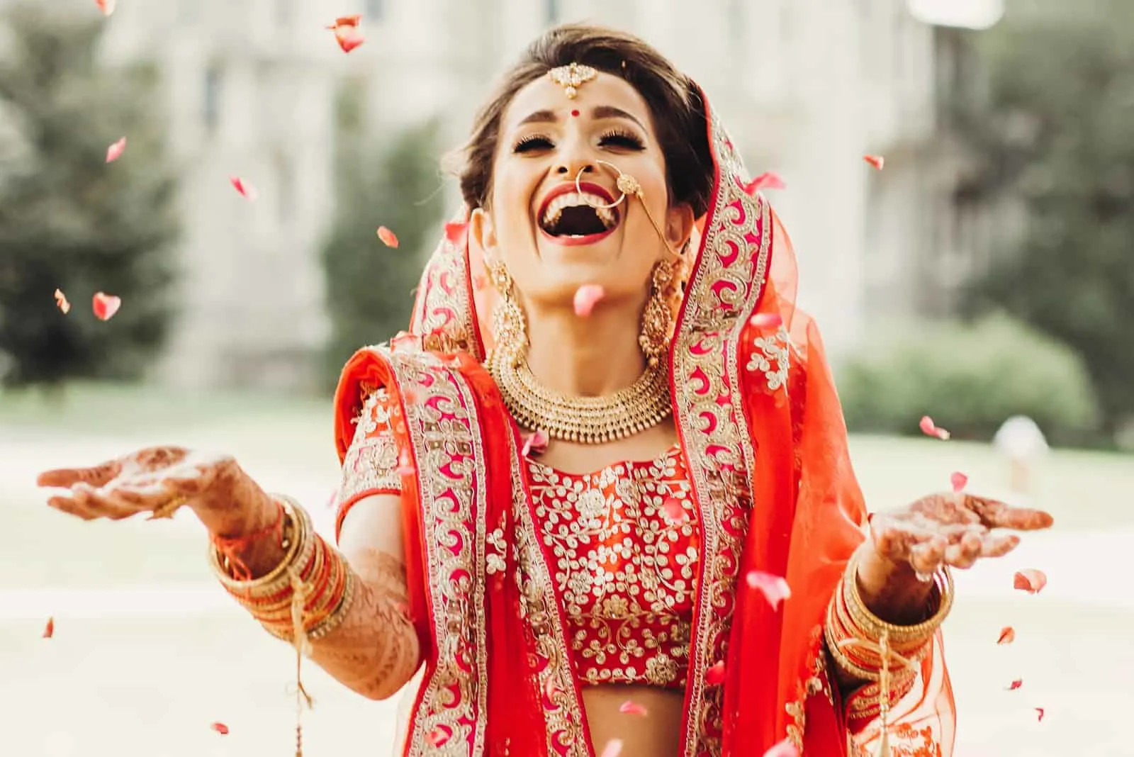 Atemberaubende indische Braut