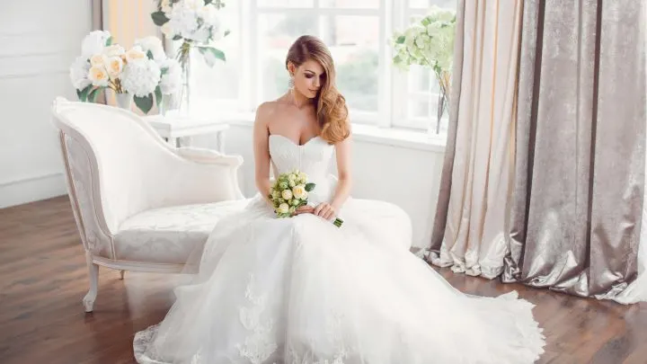 Brautkleid leihen: Die Kosten und worauf du achten solltest