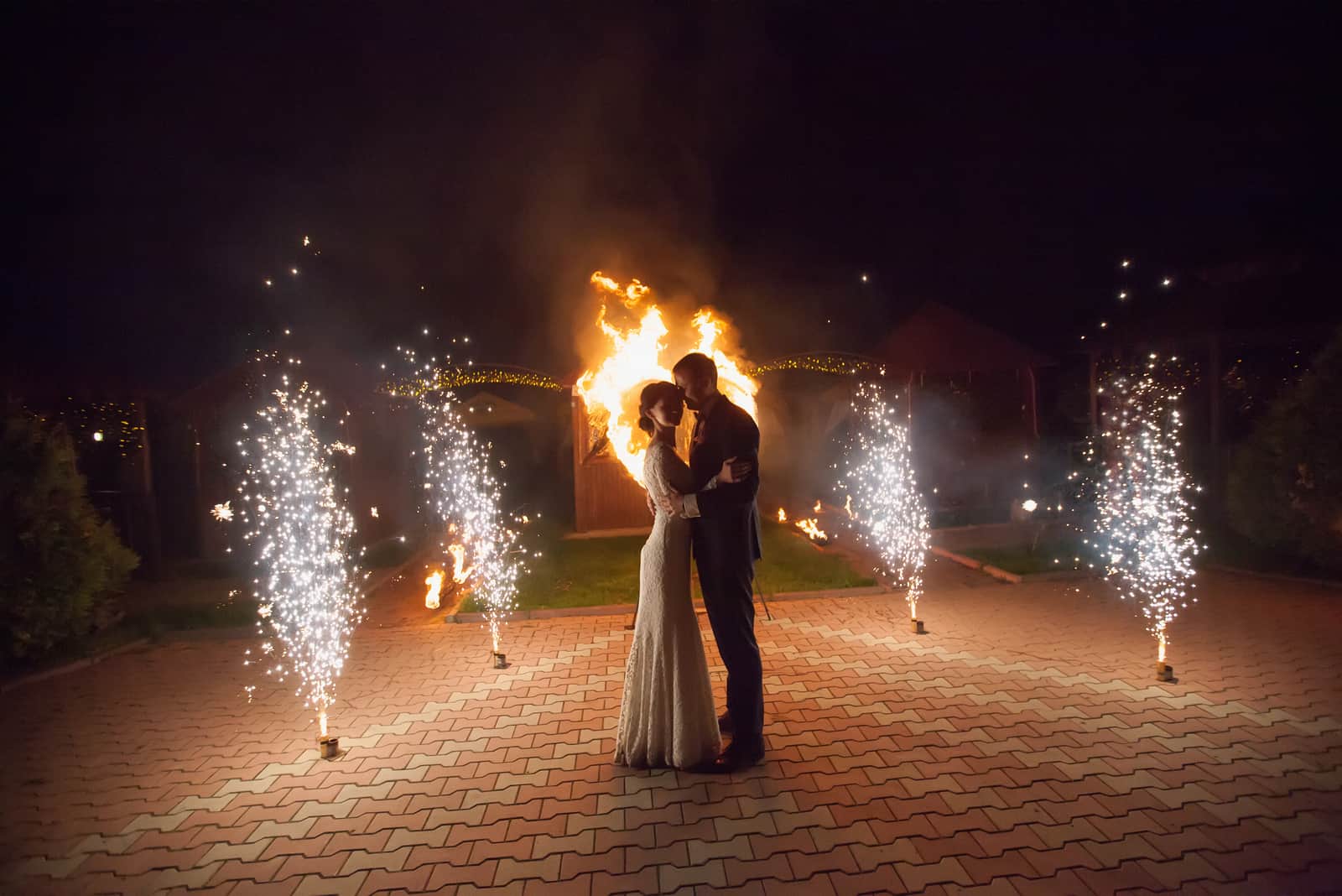 Brennendes Herz Hochzeit Die Flamme eurer Liebe, die nie ausgeht