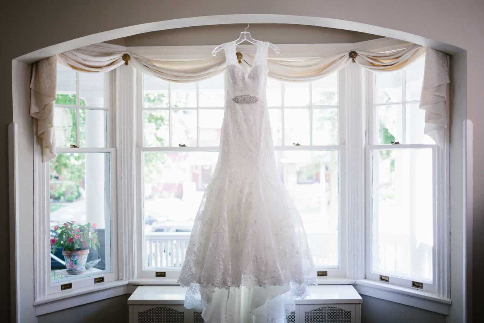 Brautkleid selbst reinigen - Die preiswertesten Brautkleid selbst reinigen im Vergleich!