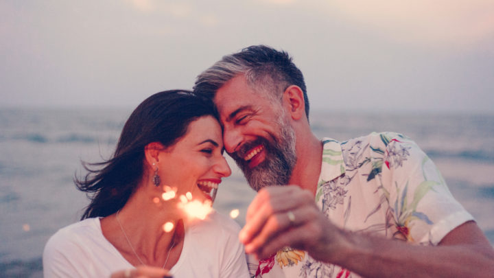 25. Hochzeitstag: Geschenkideen, Glückwünsche und Sprüche zur Silberhochzeit