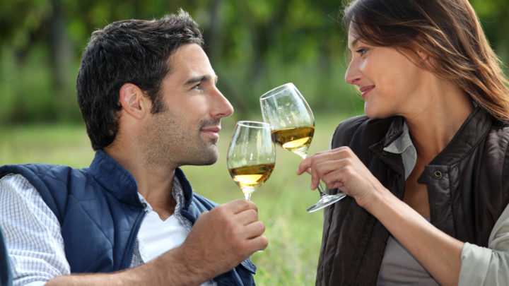 Blecherne Hochzeit: Geschenkideen und Sprüche zum 8. Hochzeitstag