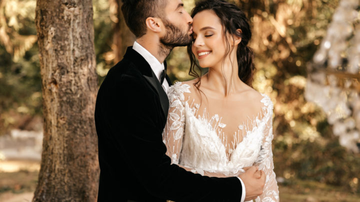 Lustige Glückwünsche zur Hochzeit inkl. Mustertexte, Sprüche und Gedichte