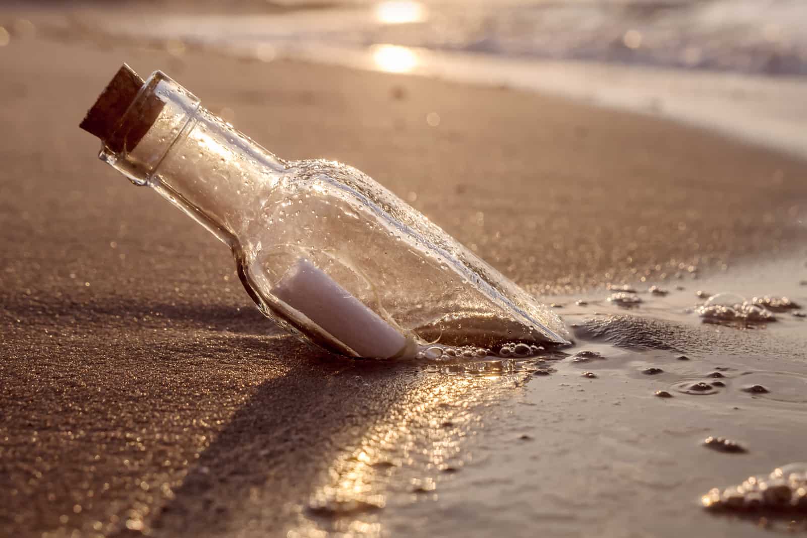 Flasche im Sand