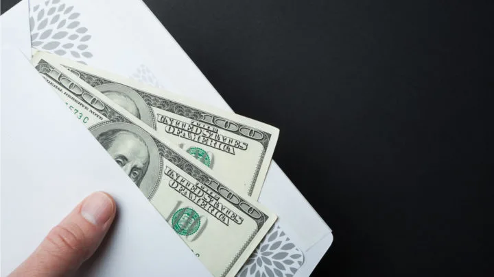 So kannst du ausgefallene Geldgeschenke zur Hochzeit selber basteln